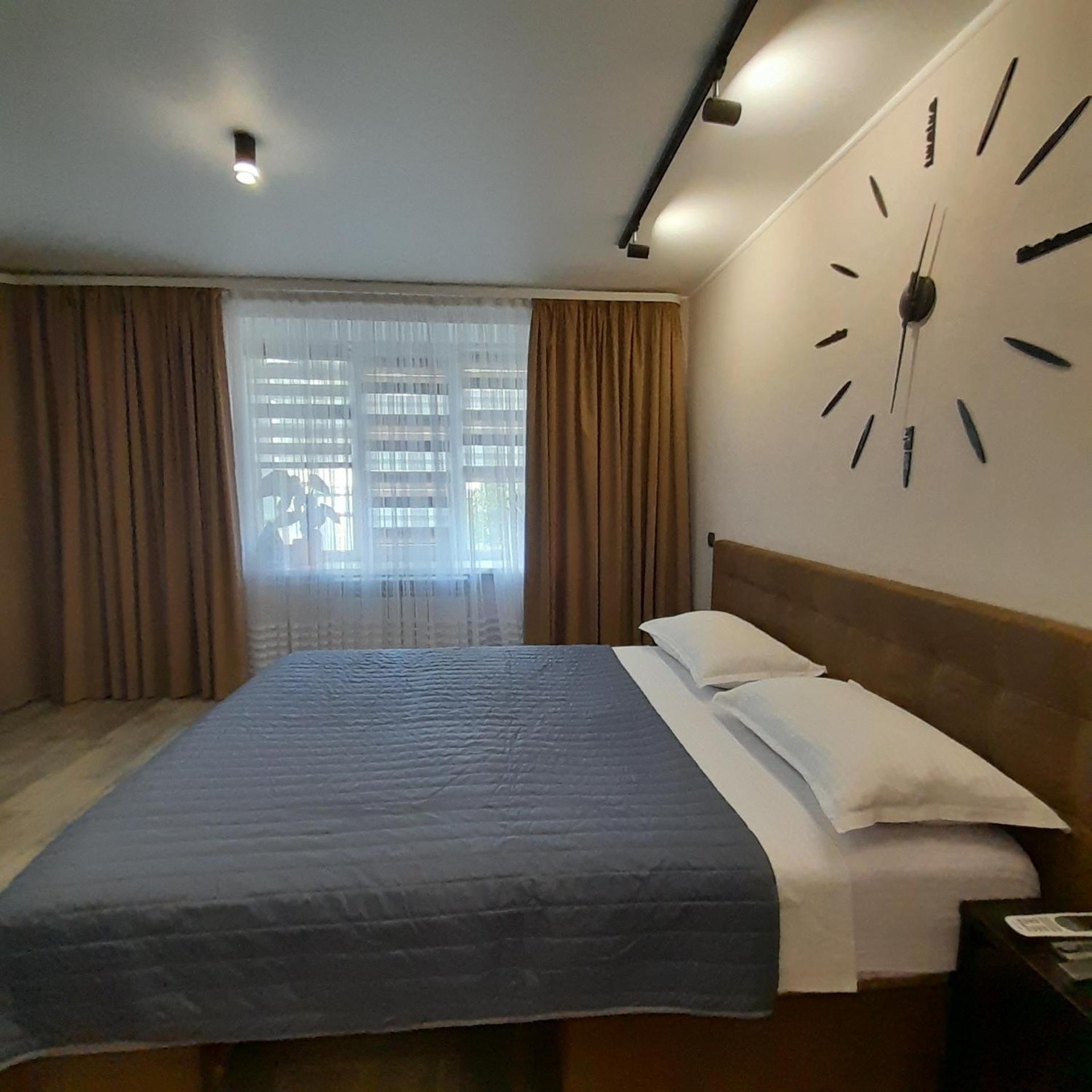 Lux Apartment In City Center Kremenčuk Esterno foto